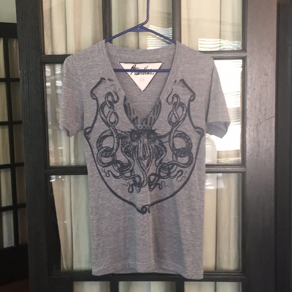 Octopus V Neck Tee